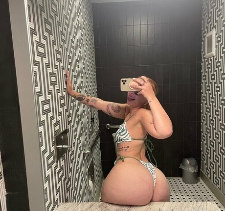 ebony wet pussy onlyfans pretty pictures