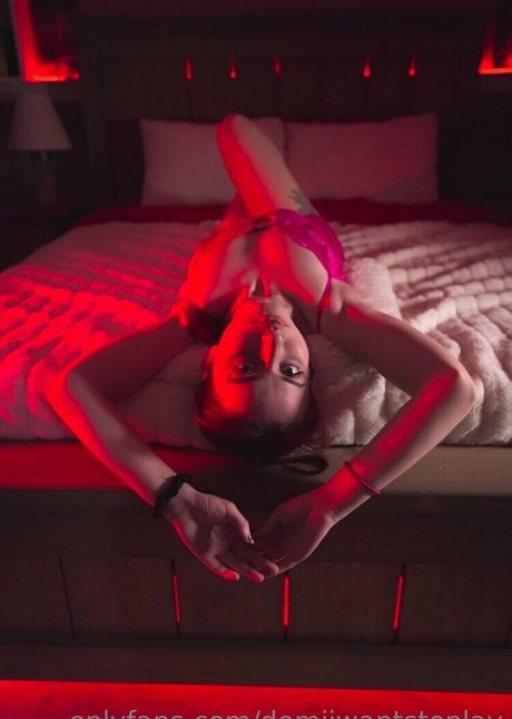 brunette wife onlyfans erotic image