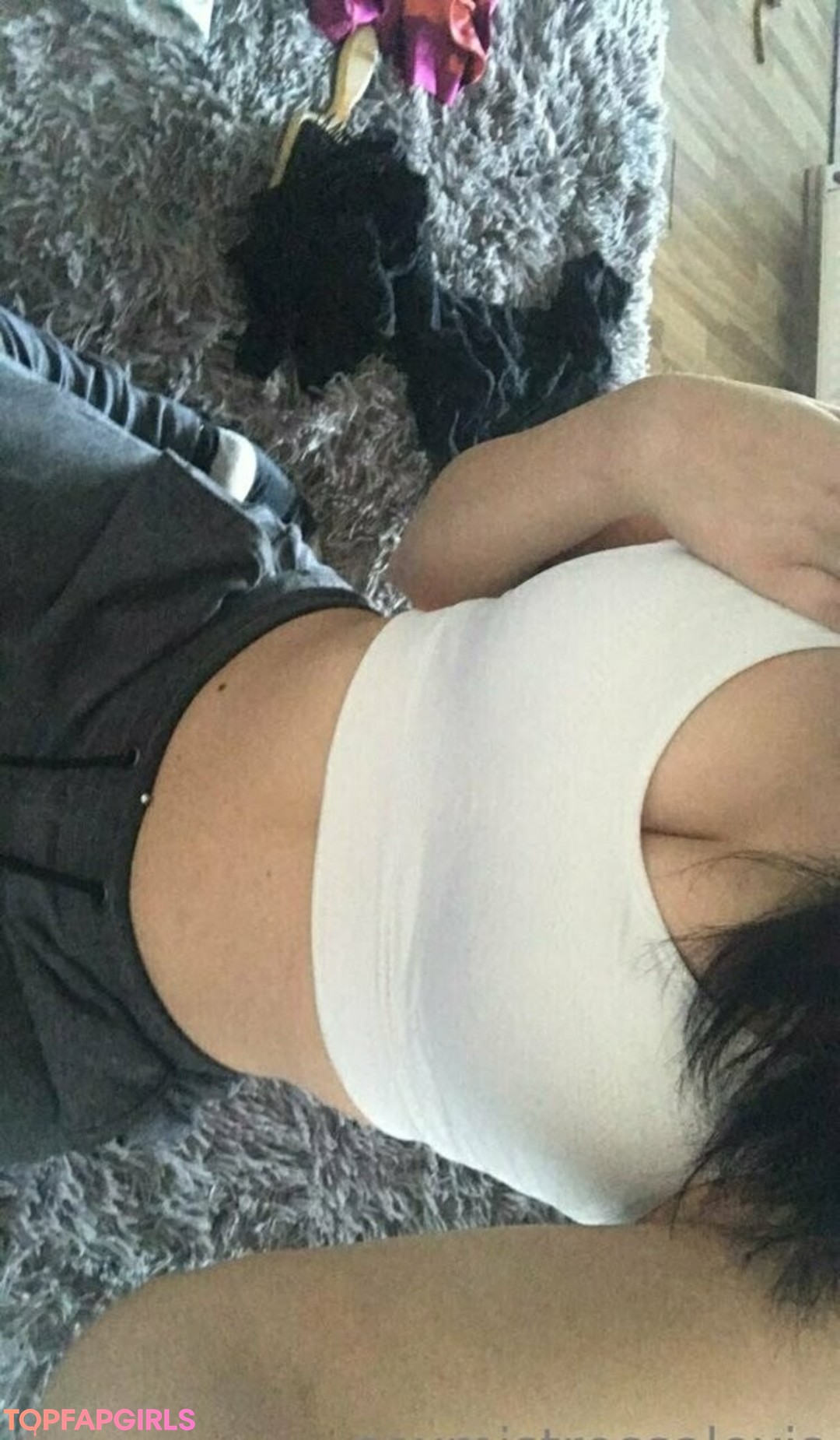 alexislayer pornstar nude pic
