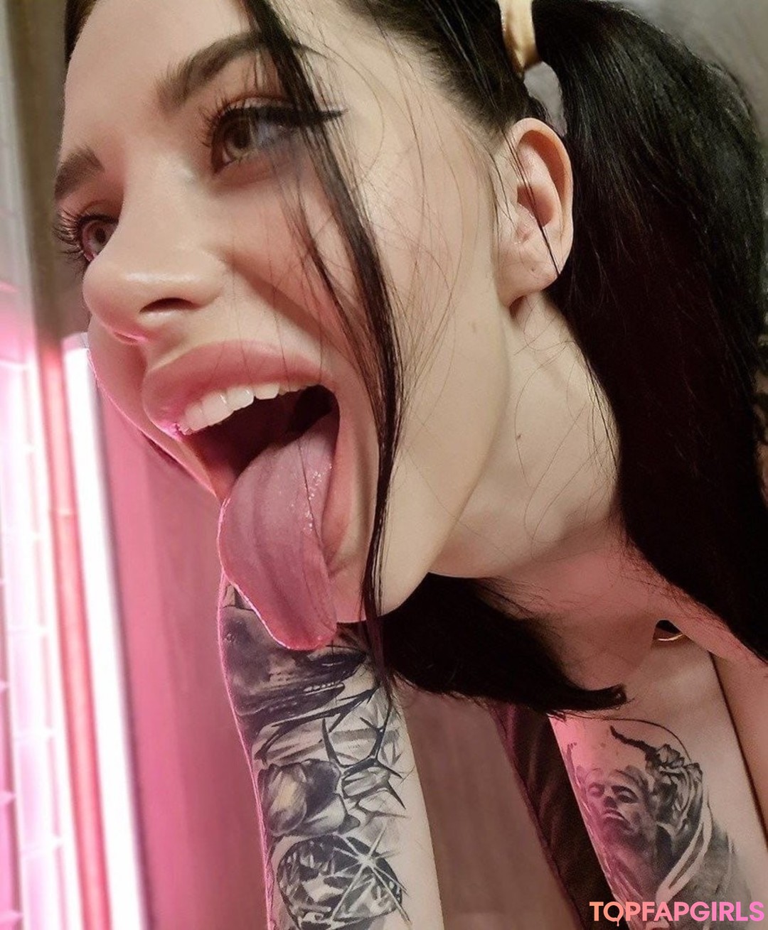Honey Haze hot actress pics