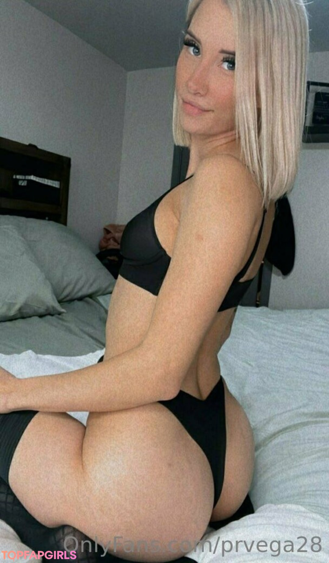 prvega28 sexy model img