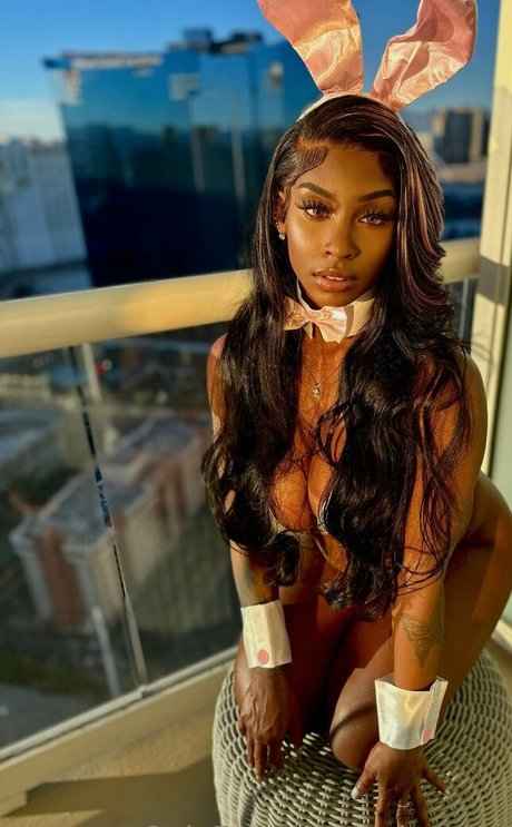 Minx XXX pretty actress images