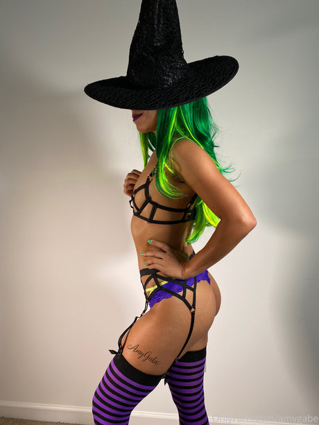 pussy milf onlyfans art naked galleries