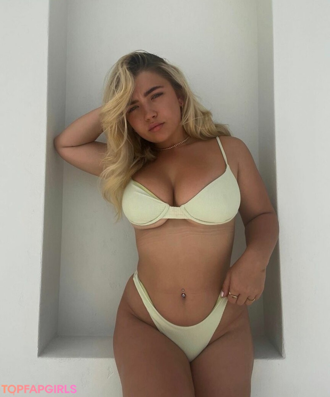 Mini Moo erotic star pics