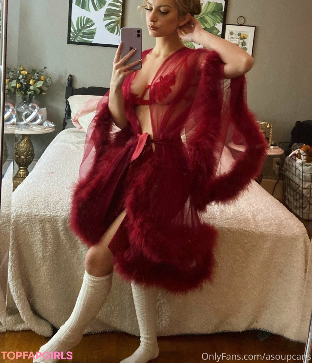 soupinhercan beautiful actress photo