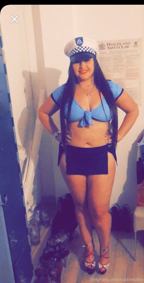 nadinetilley nice actress pics