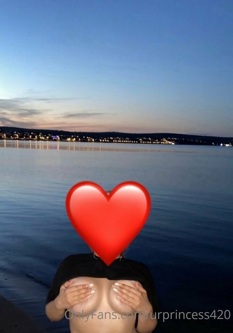 urprincess420 top profile image