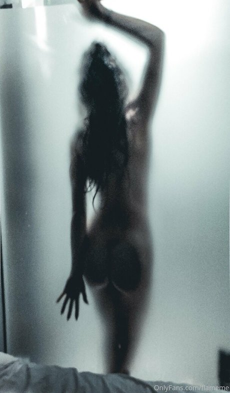 anikahaze freeee model hot images