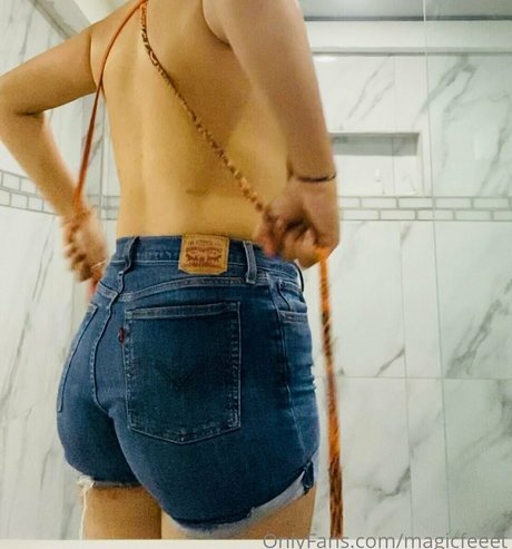 magicfeeet pornstar nude photo