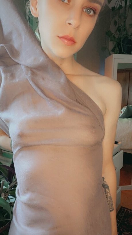 toadlips87free hot model pictures