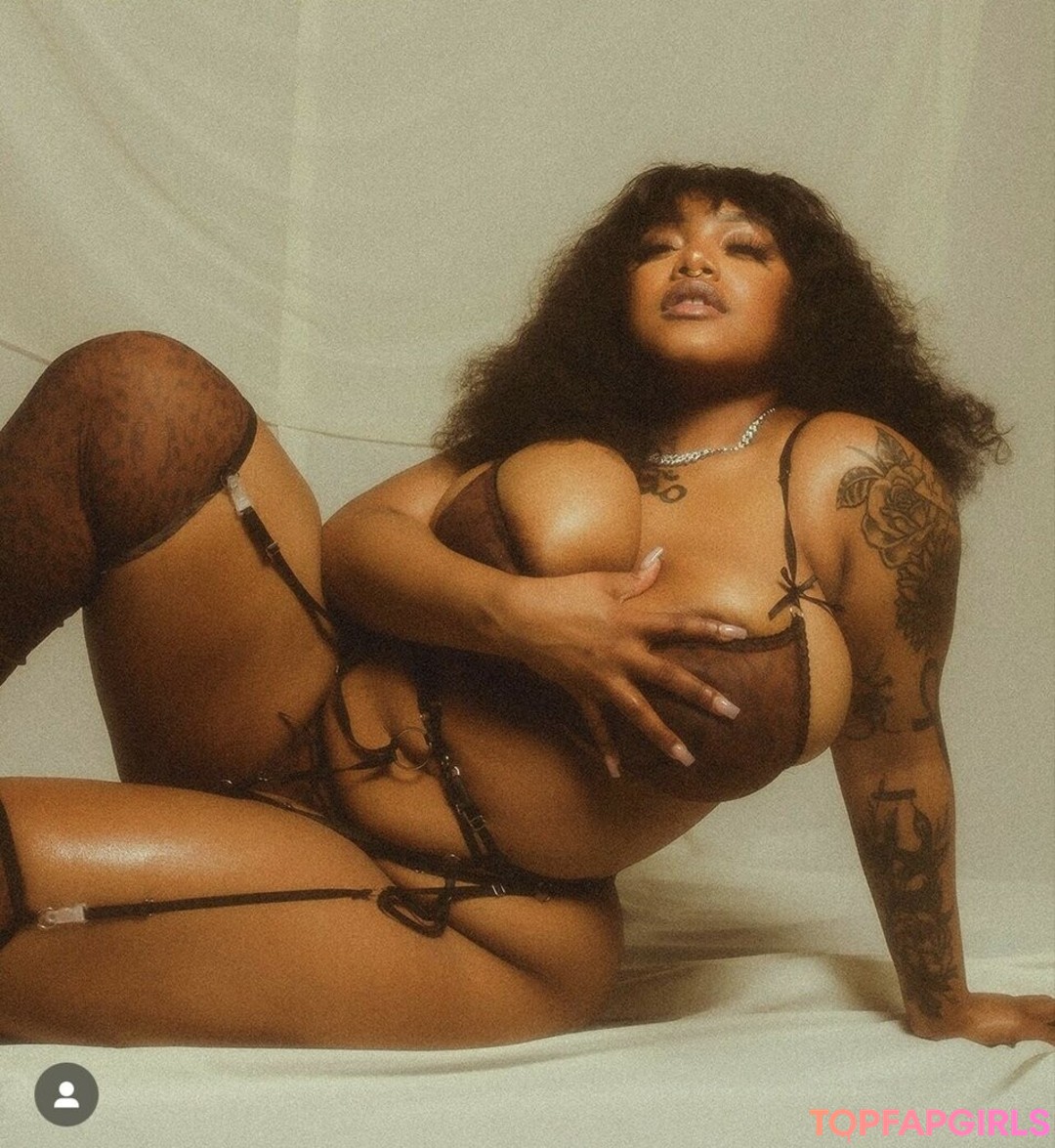 Oyastorms beautiful model img