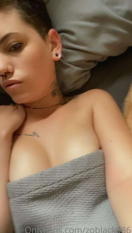 zoblack686 erotic model picture