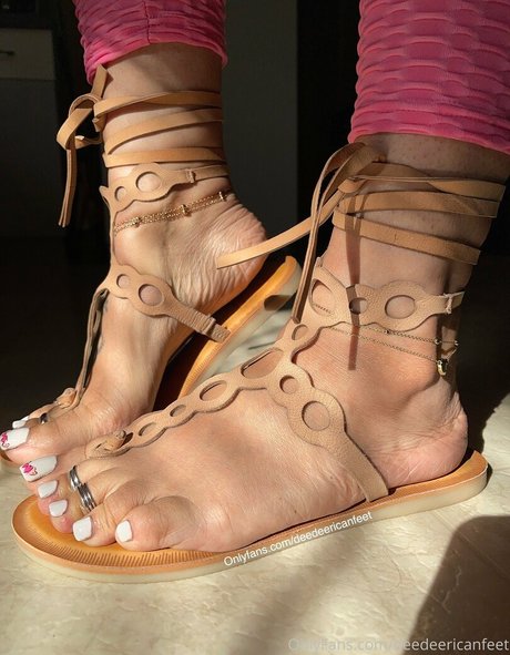 deedeericanfeet pornstar top galleries