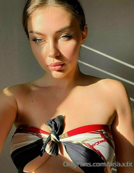 aria xxx model art pics