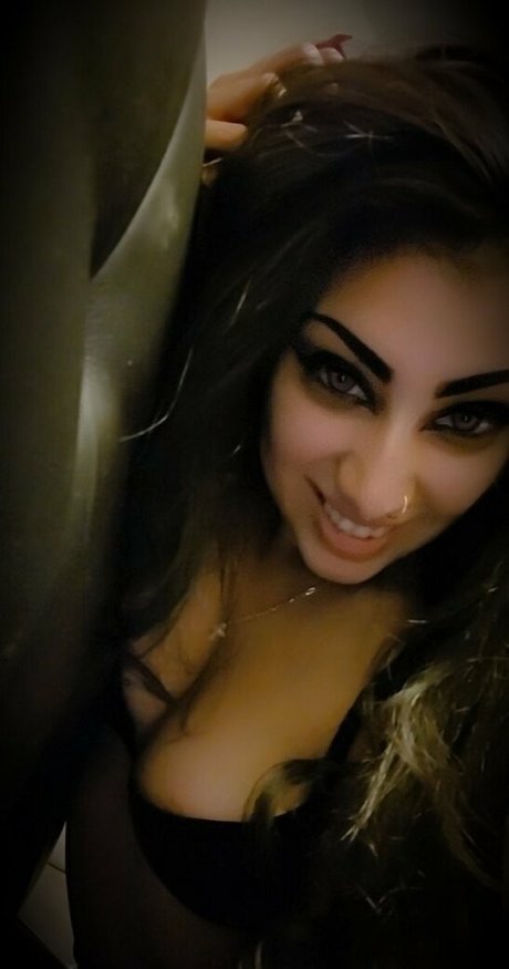 laqueenvic pornstar sexy galleries