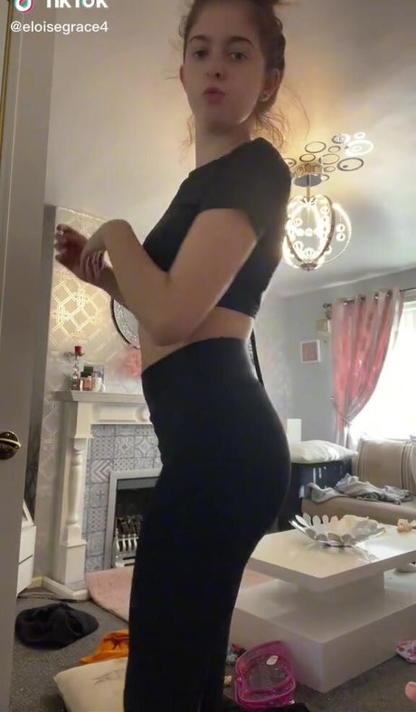 bellapixi model naked archive