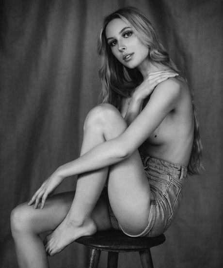 Isabella Spaeth hd pornstar pic