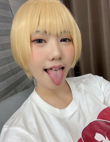 lesbian strapon onlyfans top archive