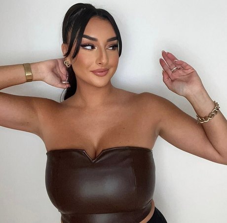 lesbian strapon onlyfans art porn picture