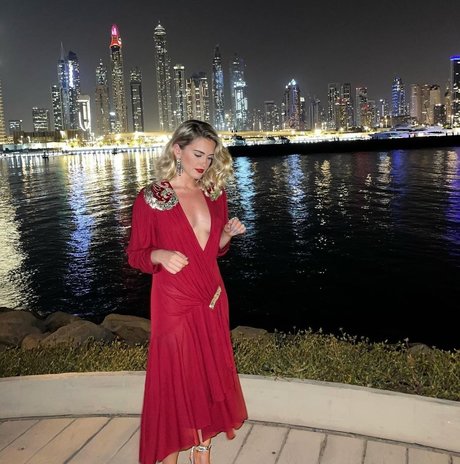 Alicia Agneson sex pornstar galleries