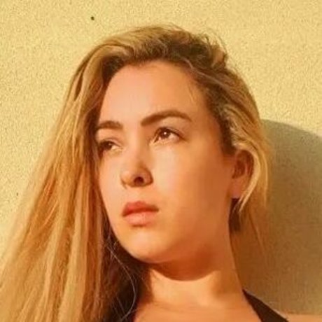 Miabellydancerofficial top profile image