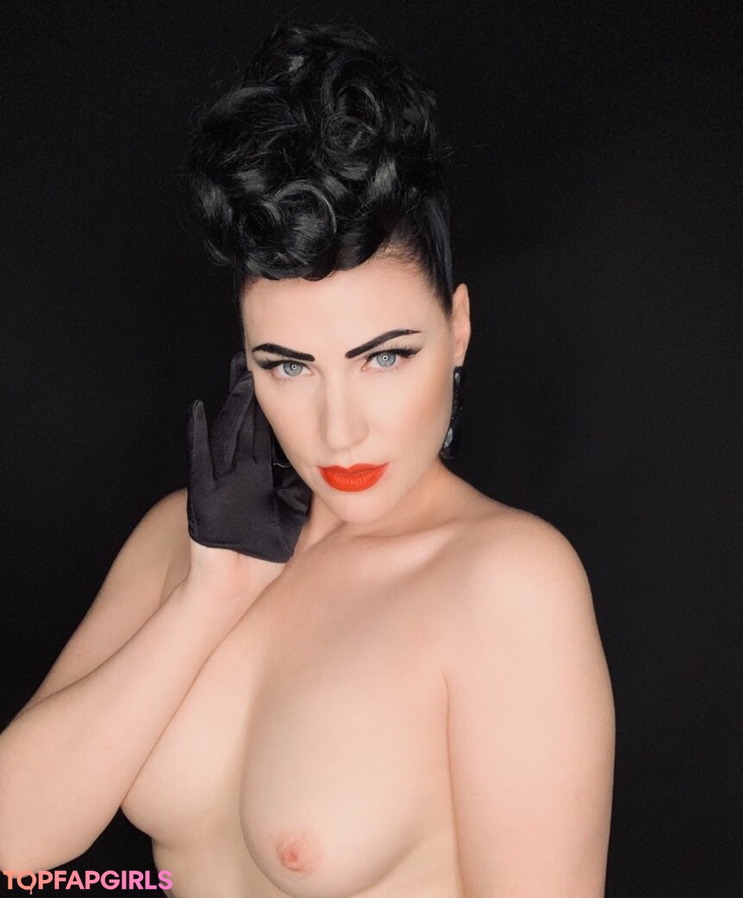 theampedupvamp pornstar pretty img