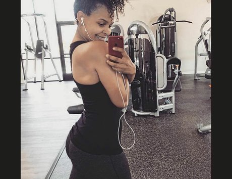 Samantha Mumba porn star pic