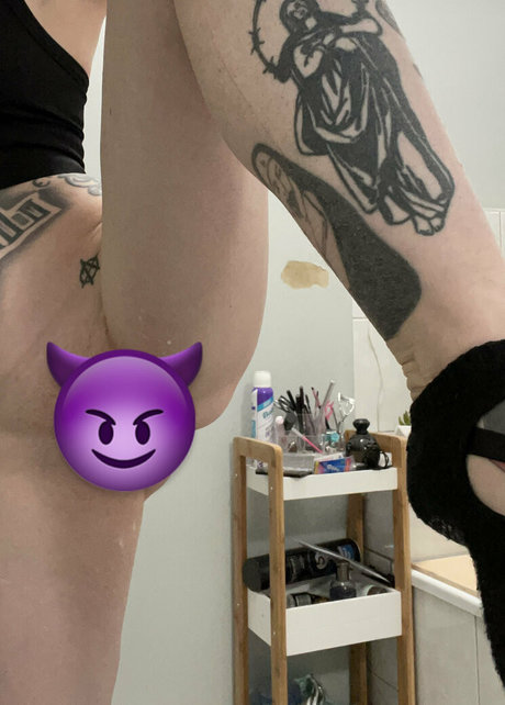 ladyluciferfree pornstar perfect pics