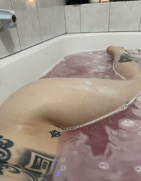 ladyluciferfree model beautiful images