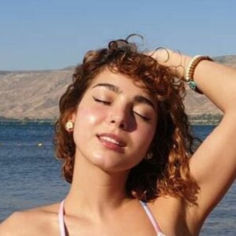 Mayuminnielove model perfect photos