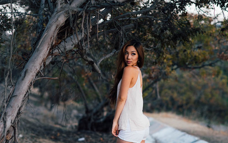 Sara Choi star porn image