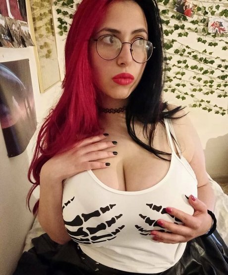 Lina P nude model images