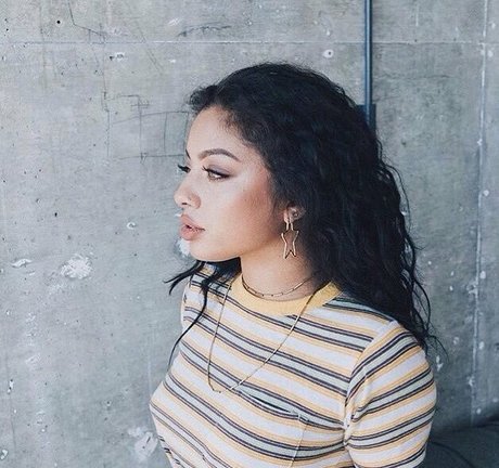 Kiana Lede exclusive actress galleries