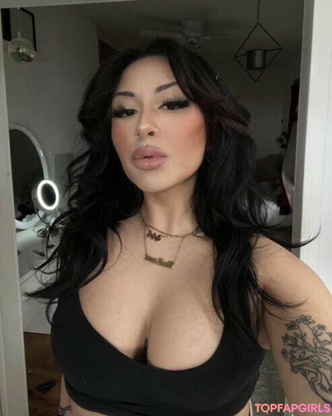 scarlettviv model art picture