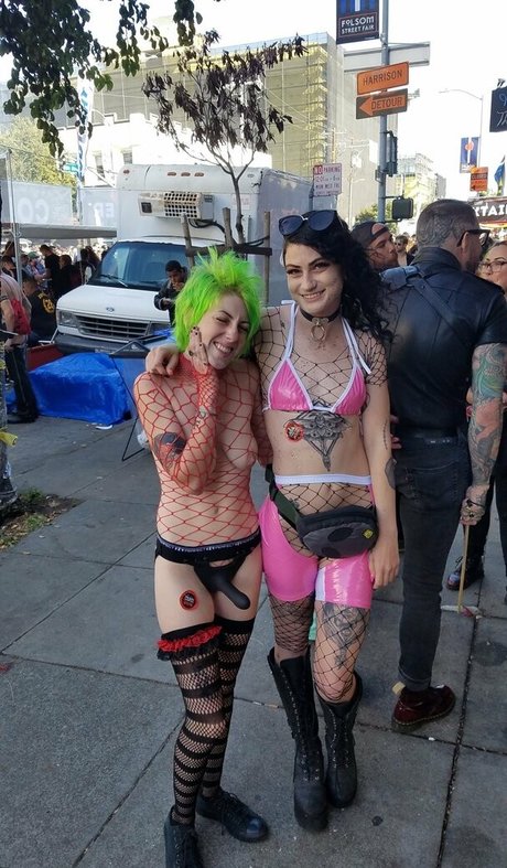 sadisticunagi sexy model pics