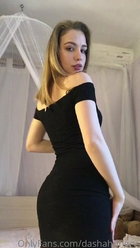 dashahungry nudes star img