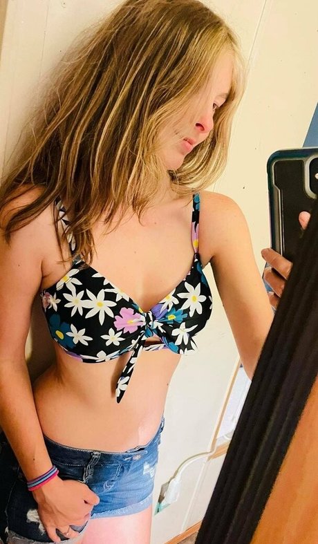 teen natural tits onlyfans art porn pic