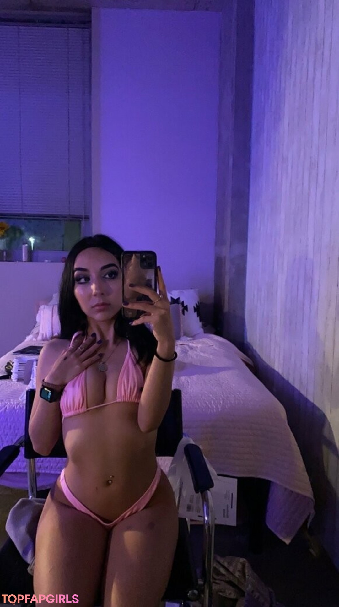 Alexbree pretty actress img