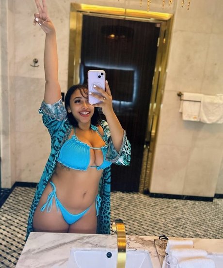 cristina celii nice actress image