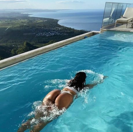 cristina celii star nice image