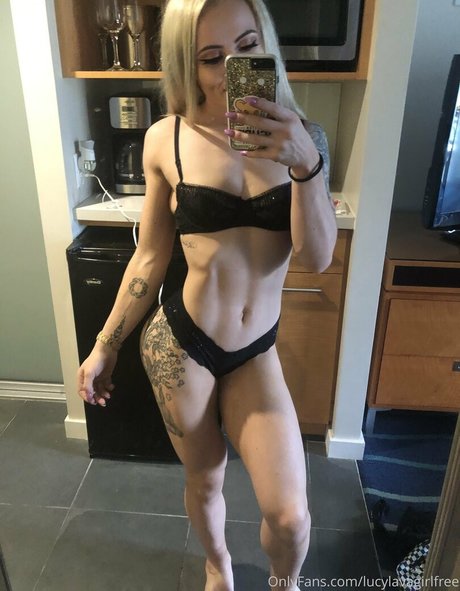 lucylavagirlfree exclusive star photos