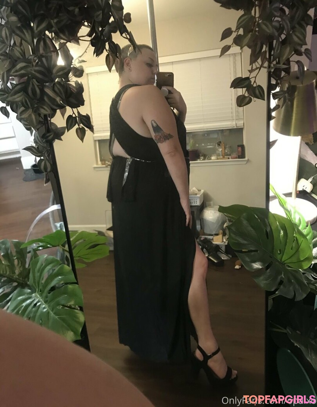 opalxo pretty pornstar img
