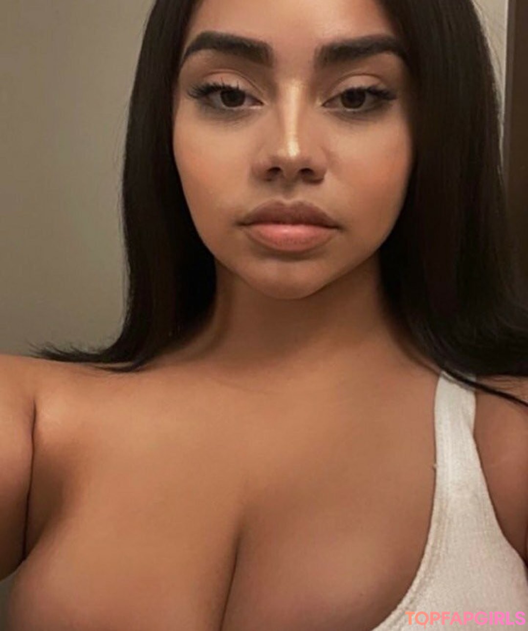 unknown onlyfans beautiful naked image