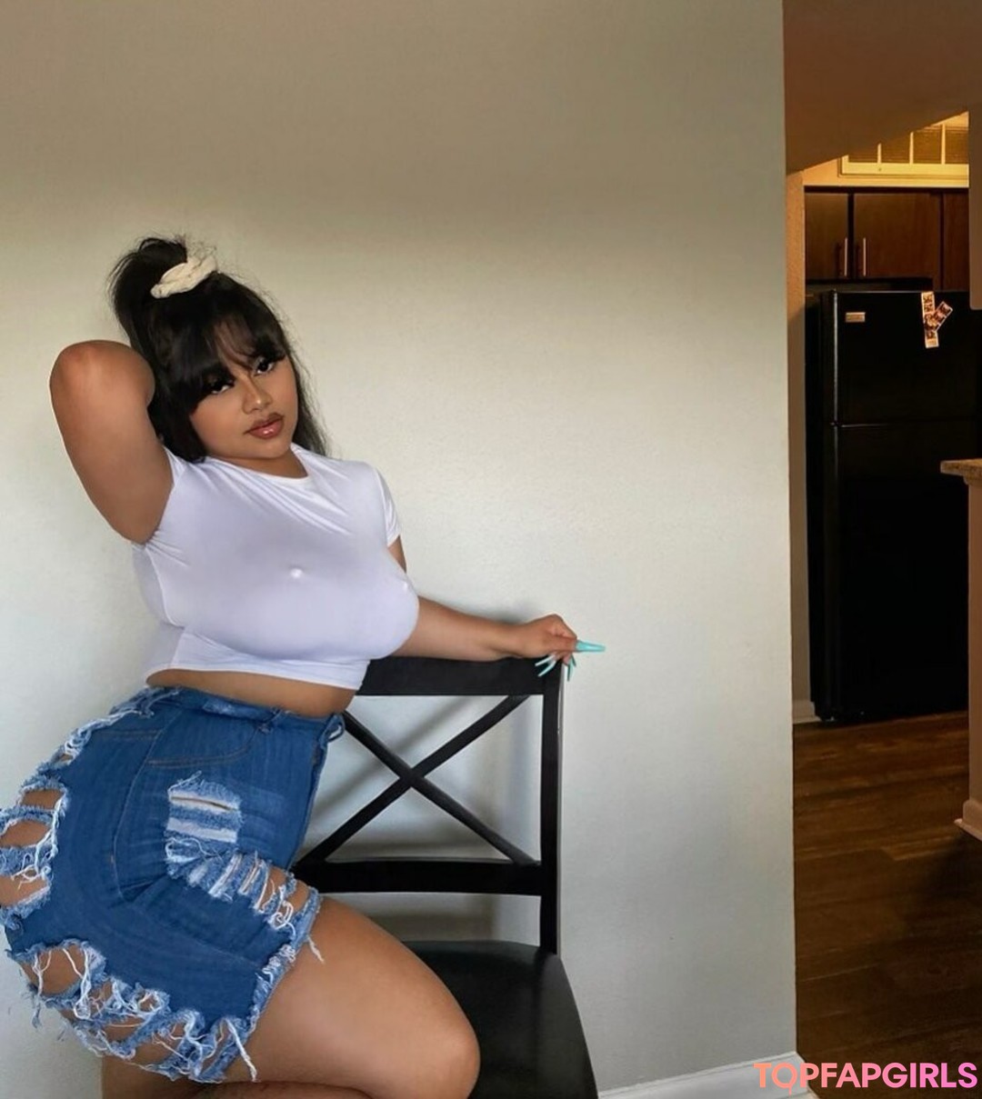 Megan Velez adult model images
