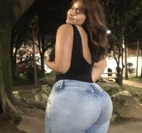 Michel Usuga sexy actress archive