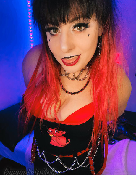 queenleiafree model porn photo