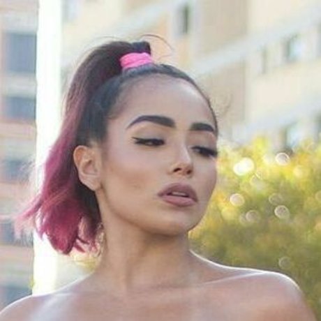 Dukka White nude model photo