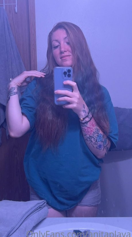 Anita Playa hot pornstar img