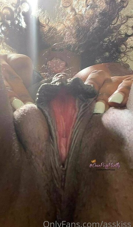 lesbian strapon onlyfans hd galleries