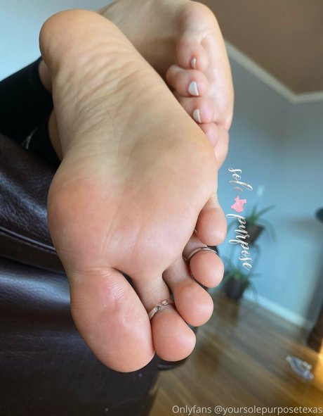 asian teen feet onlyfans exclusive pic